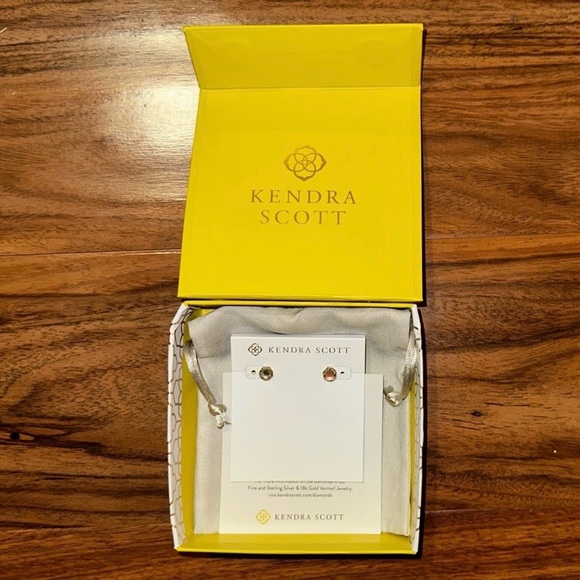 Kendra Scott Jewelry - Kendra Scott Nola Earrings